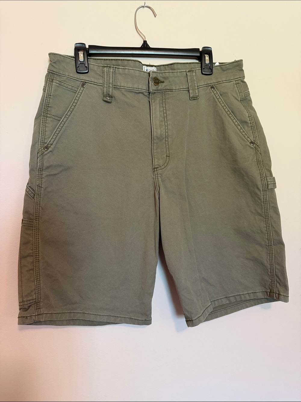 Lee Men's Cargo Shorts in Olive Green